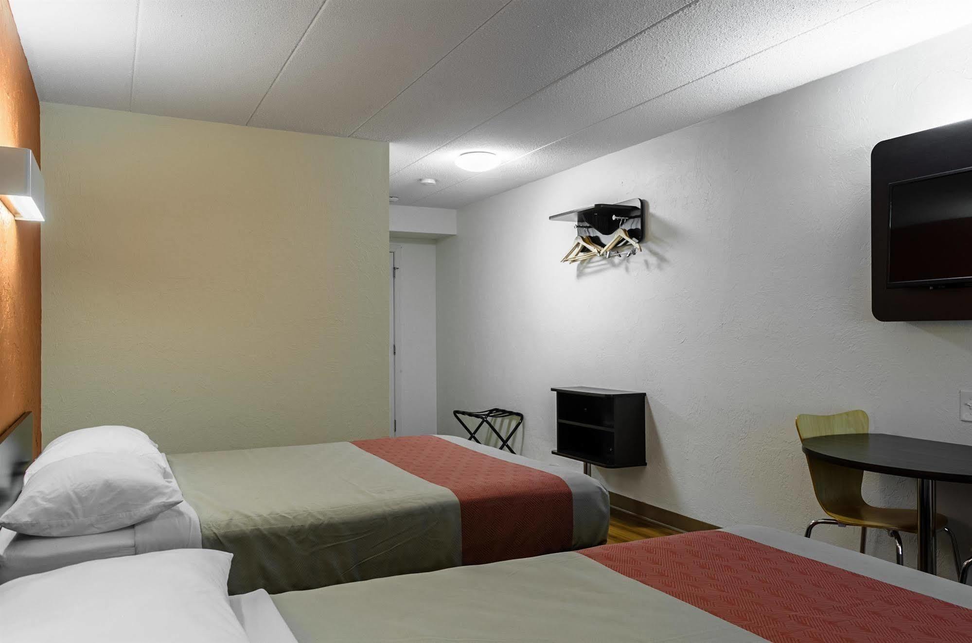 Motel 6 - Westborough Boston Northborough ภายนอก รูปภาพ