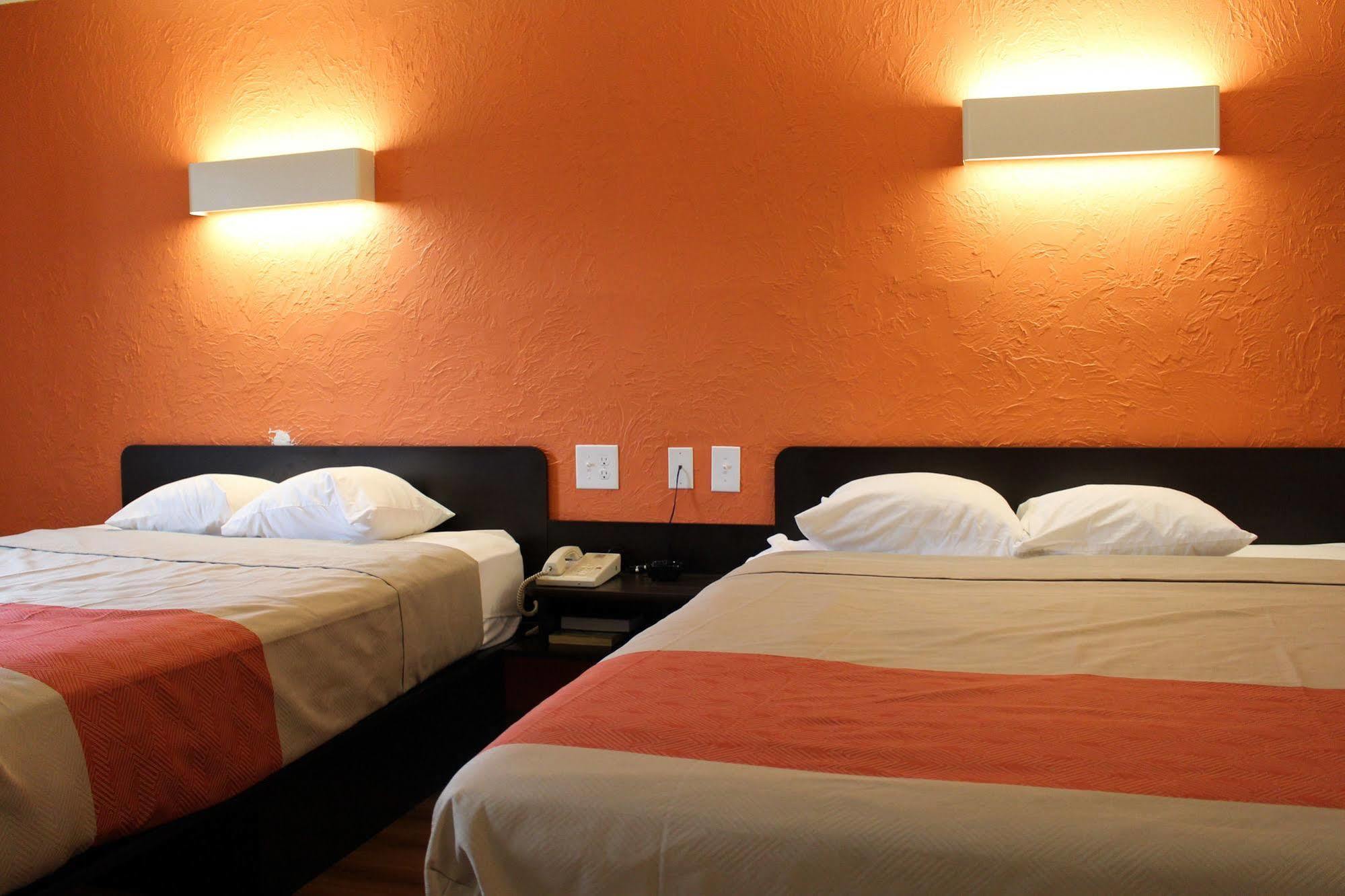 Motel 6 - Westborough Boston Northborough ภายนอก รูปภาพ